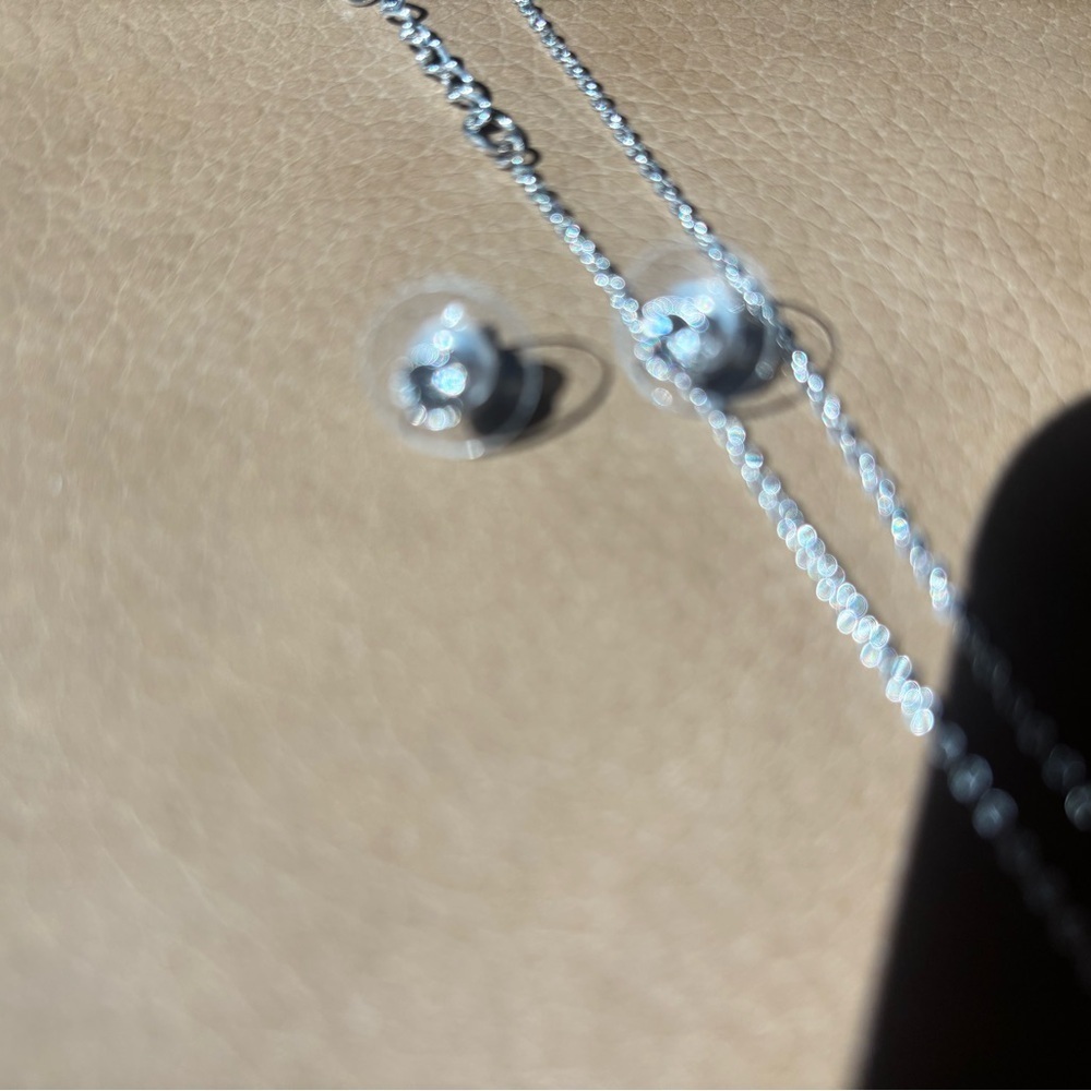 Silver Circle Pendant Necklace with earrings set - Picture 4 of 5